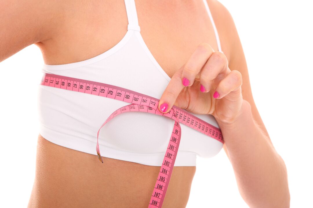 mesurer la taille des seins avant une augmentation à l'iode